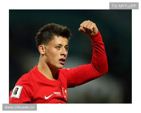 居莱尔 vs 恰尔汗奥卢：土耳其双核战术角色与进攻参与度对比