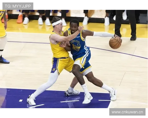 库明加较上季与库里挡拆配合更佳，终结效率明显提升