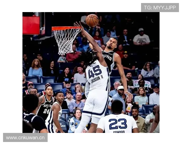 穆雷利用挡拆制造投篮空间提升关键时刻得分效率